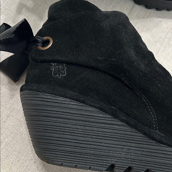 Fly London Boots Women’s 38 Black Suede Yebi Ankle Boot Wedge - Picture 5 of 13